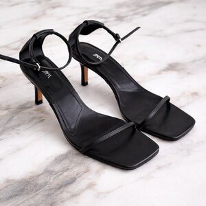ZARA Black Minimal Ankle Strap Heels | Square Toe Kitten Heel Sandals | Size 40🖤